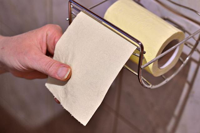 Role toaletního papíru.